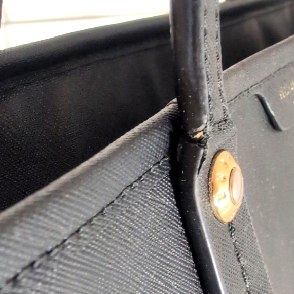 Henri Bendel Black Saffiano Leather Large Tote - Picture 13 of 14